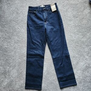 Madewell Curvy '90s Straight Jean